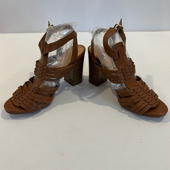 Madden Girl Reine Heels, Tan, Size 9 - Picture 3 of 6